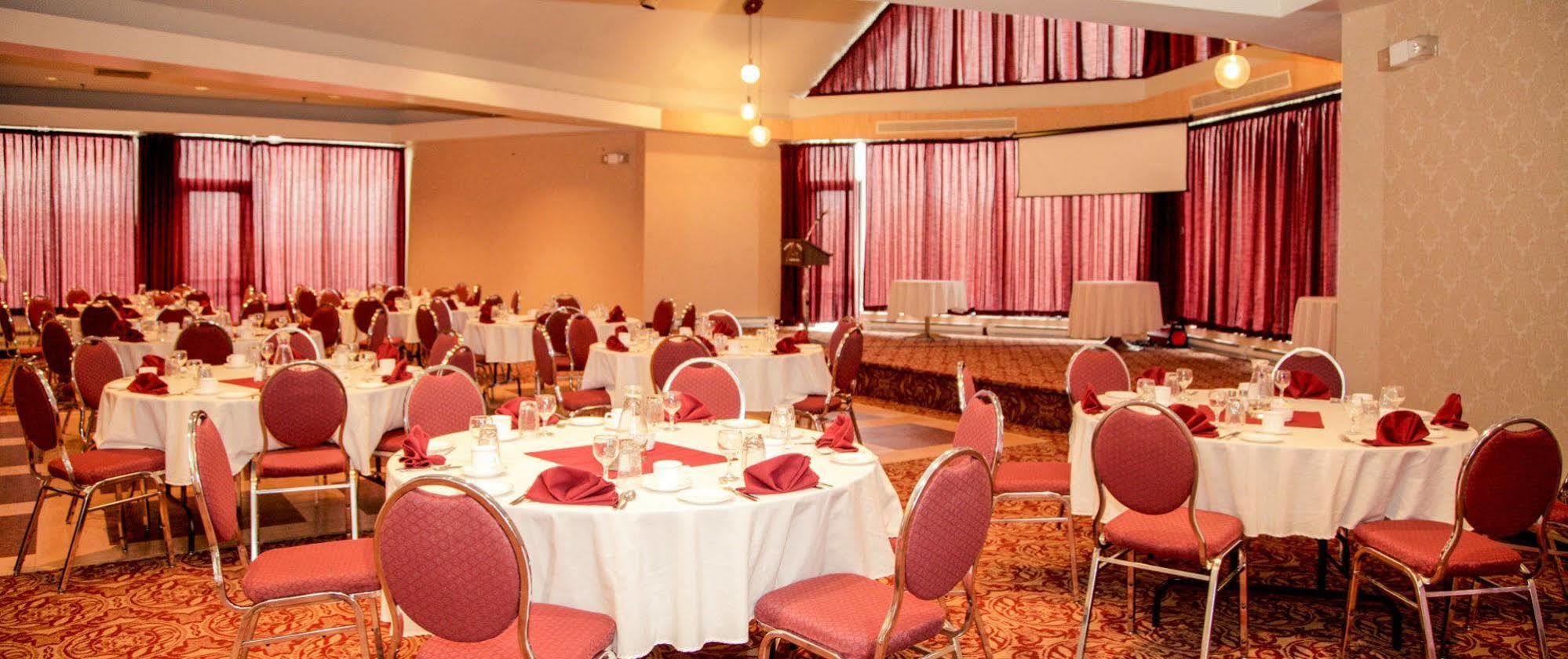 גנדר Albatross Hotel מראה חיצוני תמונה