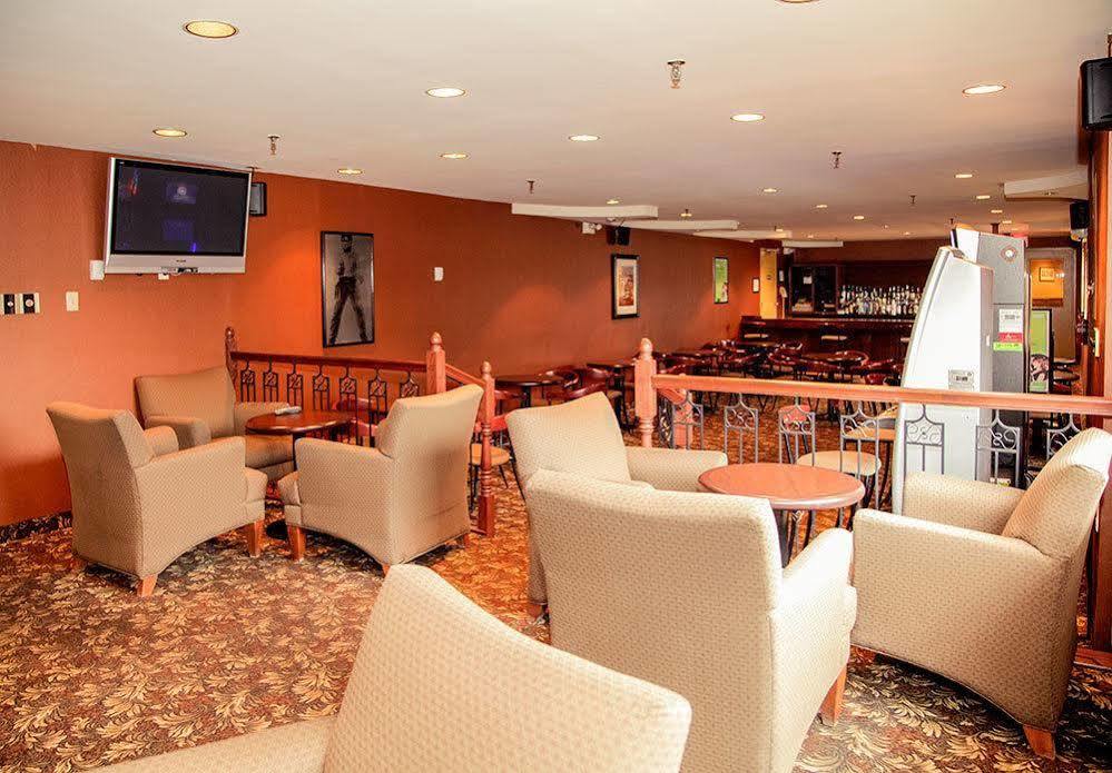 גנדר Albatross Hotel מראה חיצוני תמונה